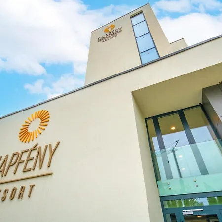 公寓 Napfeny By Hellobalatonlelle