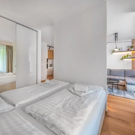 Appartement Napfény By Hellobalatonlelle *