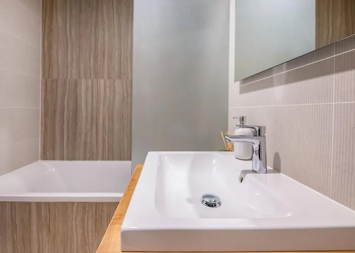 Napfeny By Hellobalatonlelle בלטונללה